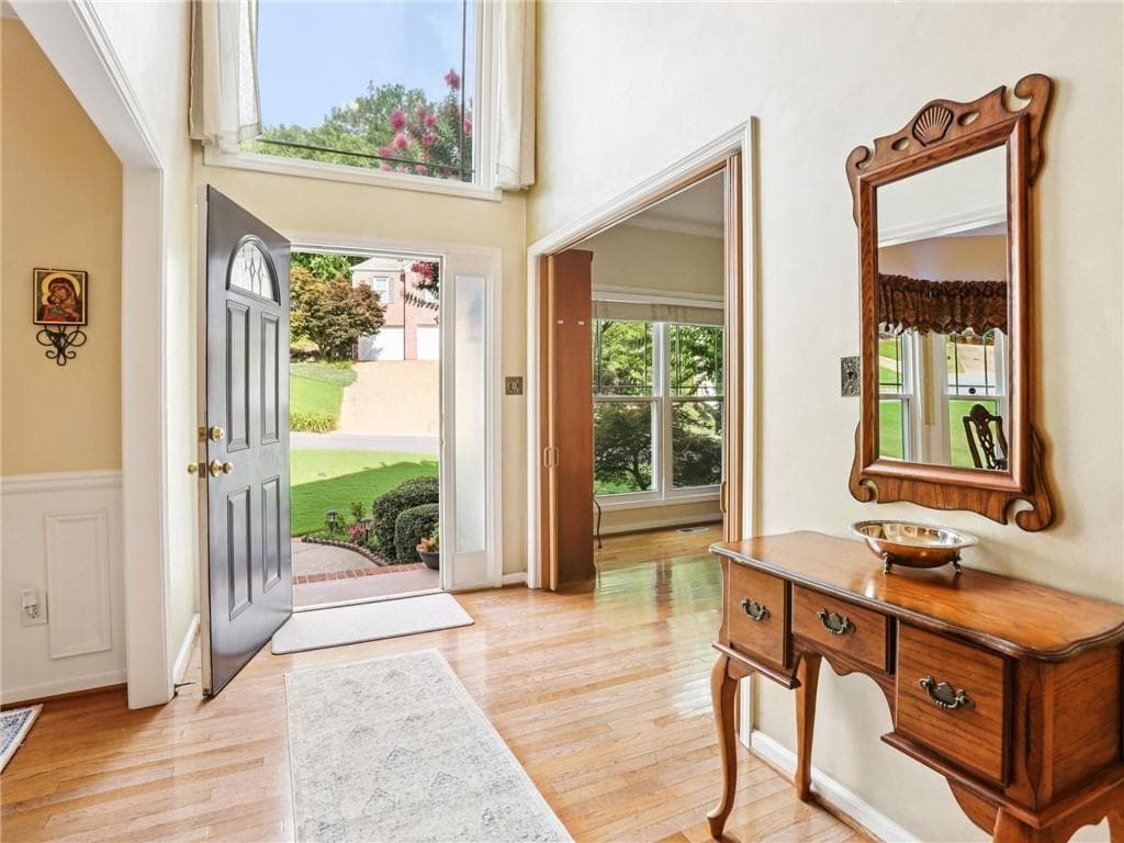 MLS listing 5887951